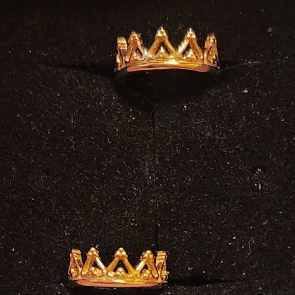 Crown Ear Cuffs - Picture 1 of 3